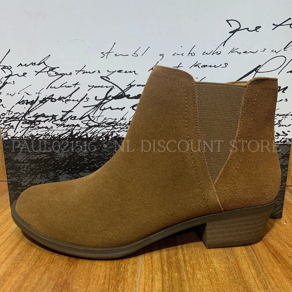 KENSIE Women's Gazelle Suede Ankle Bootie Short Heel Boots, Brown